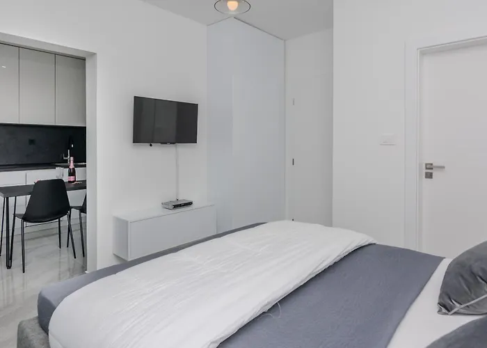 Apartments Andelka
